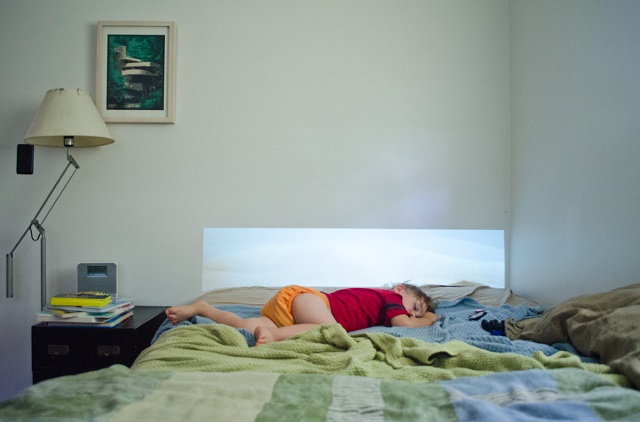 “Breathing”, 5’x1.5’, video projection installation, 2013 