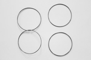  “Deathbed” 2014 magician’s linking rings