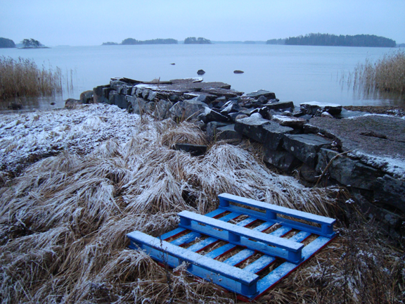 Pallet Series (project documentation, dimensions variable, 2010): Hand painted shipping pallet abandoned off Helsinki coast after full delivery circuit 2007-12.