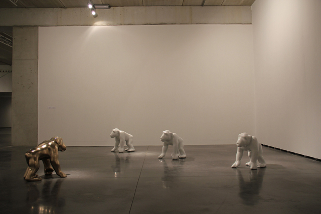 THE INFINITE MONKEY THEOREME, Bronce and aluminum casting, variable dimensions, 2011